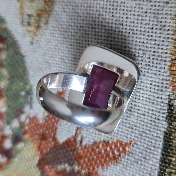 Ruby Ring - Picture 2 of 7